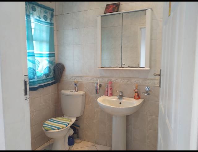 2 BEDROOM APARTMENT RENTED IN WARNER BEACH